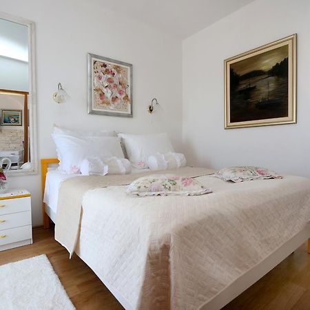 Apartmani Gloria Brodarica  Exterior foto